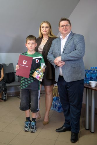 Wręczenie nagród dla dzieci z LKS Raciążek