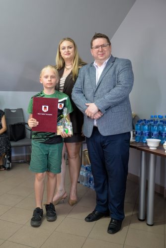 Wręczenie nagród dla dzieci z LKS Raciążek